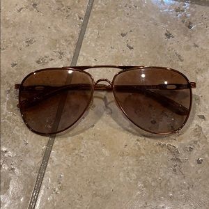 Oakley aviator sunglasses
